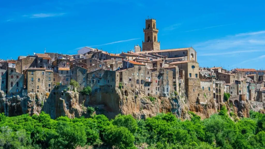 Sovana-Pitigliano-Scoprire-il-mondo