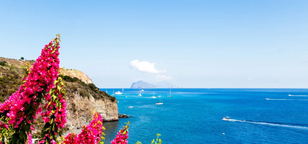 trekking isole eolie scoprire il mondo
